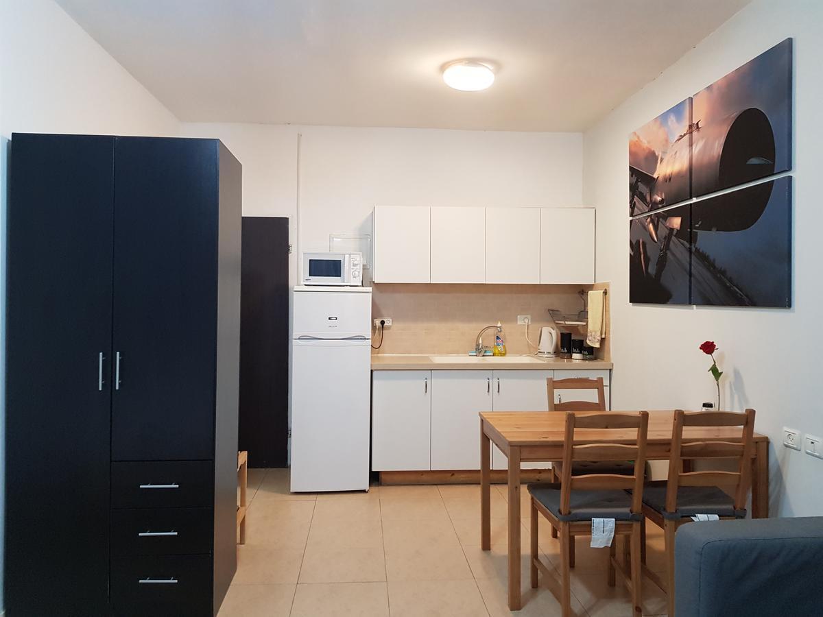 דירות רוטשילד Petach Tikva Kültér fotó